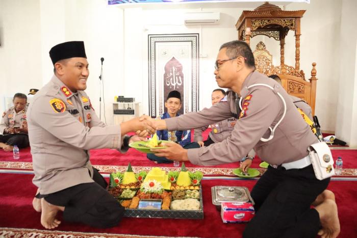 Polres Meranti Isi Syukuran HUT Lalu Lintas Bhayangkara ke-67 dengan Pengajian Binrohtal