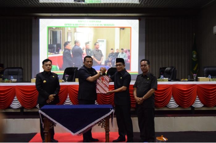 DPRD dan Pemkab Meranti Teken MoU KUA-PPAS APBD Perubahan 2022