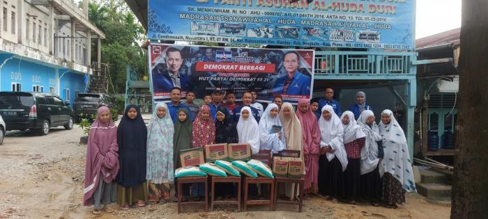 HUT ke 21 Partai Demokrat, DPC Demokrat Mandau Gelar Bakti Sosial