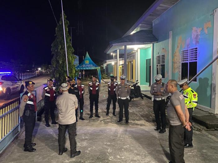 Wujud Hadirnya Polri di Tengah Masyarakat, Puluhan Personel Polres Patroli Blue Light Gabungan 