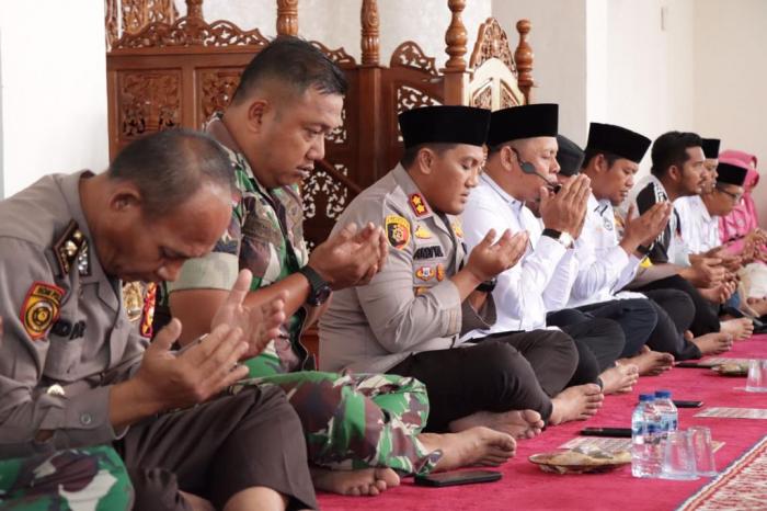 Ikut Berbelasungkawa atas Tragedi Stadion Kanjuruhan Malang, Polres Meranti Gelar Doa Bersama