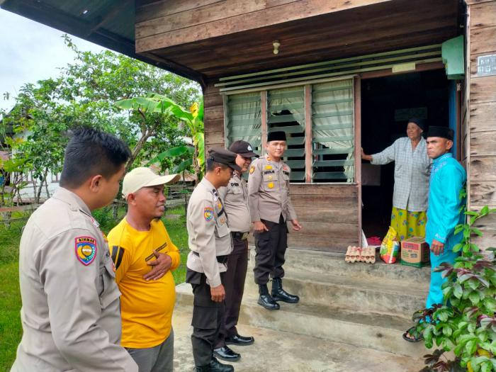 Giat Kamis Barokah Polsek Merbau, Bantuan Buat Warga Kurang Mampu Terus Mengalir