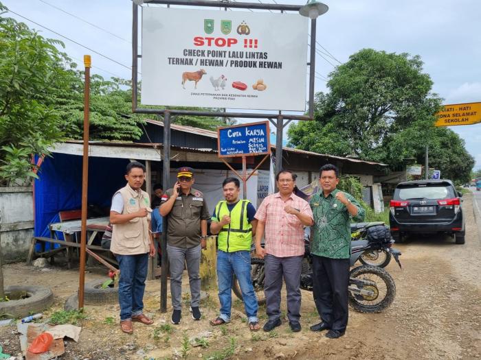 Direktorat Intelkam Polda Riau Sambangi Pos Check Poin PMK di Perbatasan