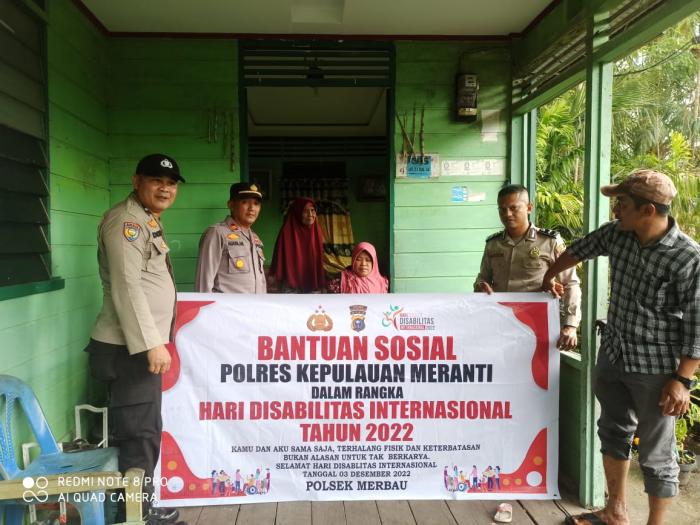 Dua Penyandang Disabilitas dapat Bantuan dari Polsek Merbau