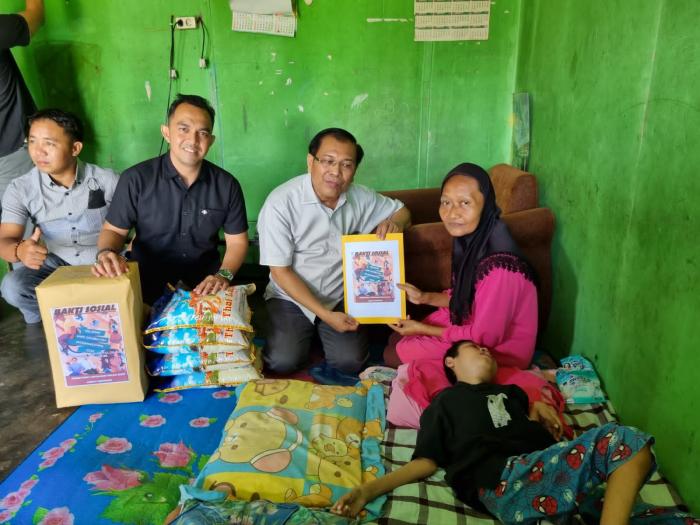 Kunjungi Tumiyati, Dit Intelkam Polda Riau Salurkan Bantuan