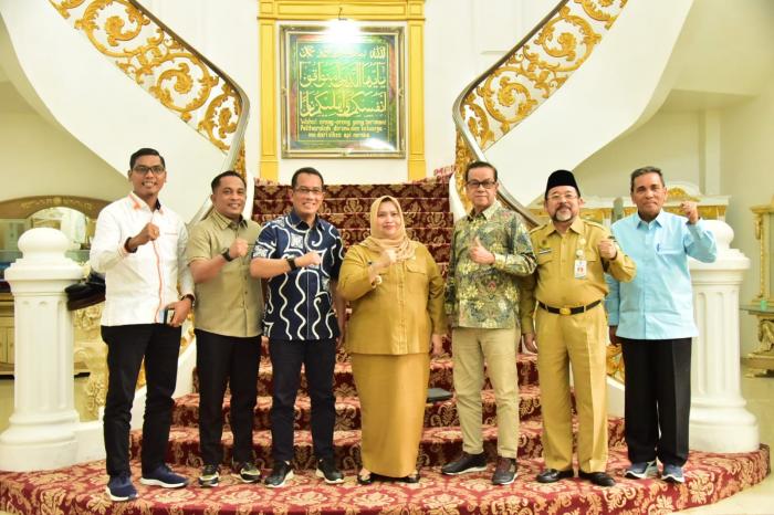 Ke Bengkalis, Ketua dan Anggota DPRD Meranti Silaturrahmi Dengan Bupati Kasmarni 