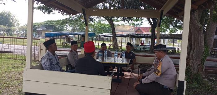 Dengar Langsung Keluhan Masyarakat, Polsek Jajaran Polres Meranti Kembali Intensifkan Jumat Curhat