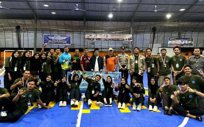 Ketua DPRD Meranti Hadir pada Penutupan Turnamen Futsal HIMOM CUP 1