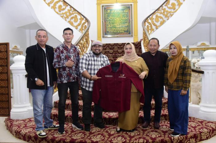 Bupati Kasmarni Terima Kunjungan Petinggi Media
