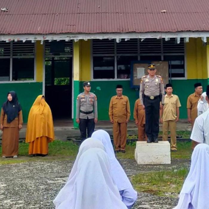 Irup di MTs Munawarah Bagan Melibur, Ini Pesan Kapolsek Merbau kepada Siswa