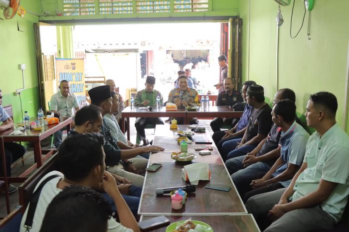 Jumat Curhat, Kapolres Meranti Duduk Bersama Tokoh Pemuda Selatpanjang