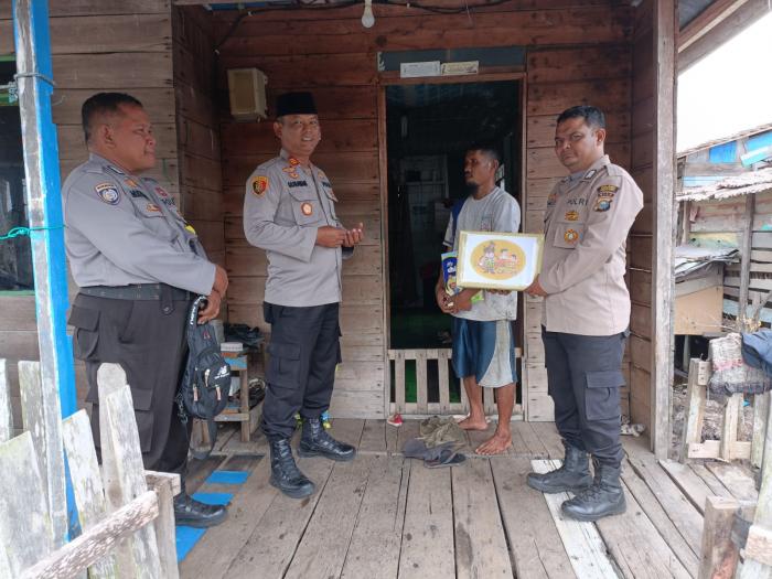 Giat Sobat, Seorang Balita Stunting di Alahair dapat Bantuan Asupan Gizi dari Kapolsek Tebingtinggi