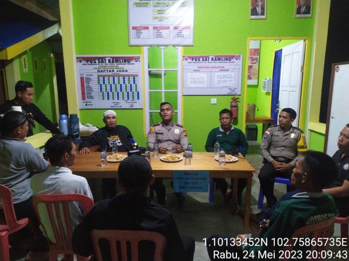 Sambang Satkamling, Polsek Rangsang Beri Bantuan Perlengkapan Poskamling