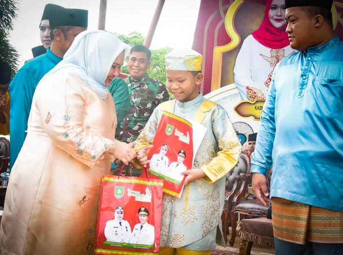 Akil dan Koh Dennis Lim Mengisi Halal Bi Halal Pemkab Bengkalis 
