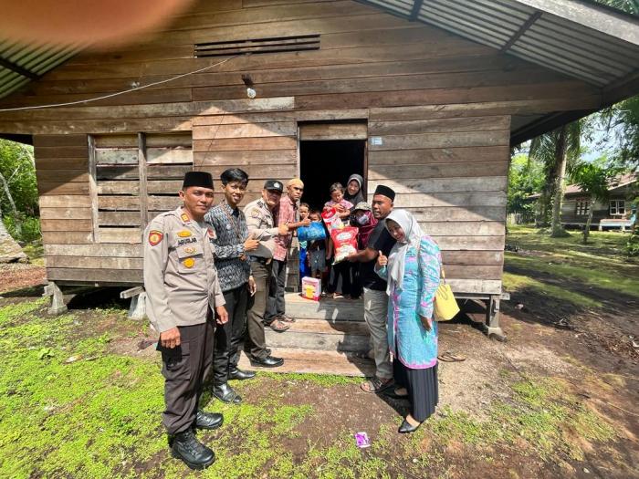 Giat Kamis Barokah dalam Rangka HUT Bhayangkara ke-77, Polsek Merbau Ulurkan Bantuan kepada Balita Stunting