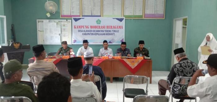 Babinsa Koramil 02/Tebing Tinggi Pratu Angga Pebrihadi Ikuti Kegiatan Kampung Moderasi Beragama