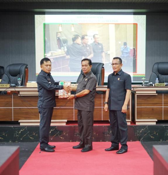 DPRD Meranti Gelar Paripurna Penyampaian Satu Ranperda inisiatif dan Lima Ranperda Usulan