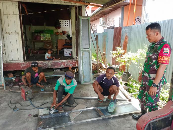 Babinsa Koramil 02/Tebing Tinggi Serda Amsyaya Gelar Komsos di Desa Insit