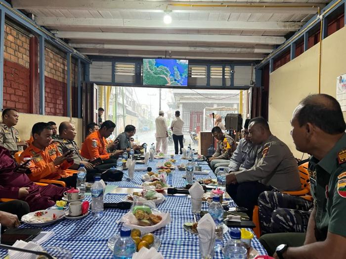 Anev Rutin bersama Forkopimda, Kapolres : Karhutla Bisa Teratasi Dengan Kerjasama Kita Semua
