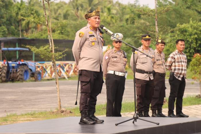 Pimpin Apel Bulanan Polisi RW, Kapolres Meranti : Selesaikan Masalah dengan Baik dan Cegah Potensi Kejahatan di Masyarakat