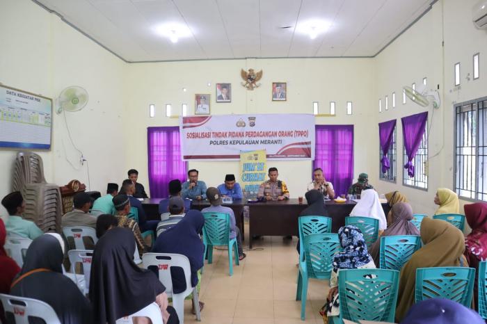 Jumat Curhat, Polres Ajak Warga Desa Alahair Timur Bersama Ciptakan Kondisi Aman dan Cegah TPPO