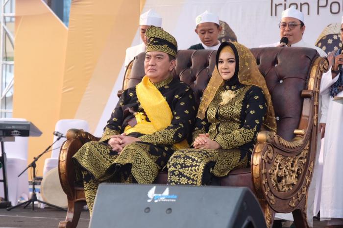 Polda Riau Gelar Pesta Rakyat Atas Penganugerahan Gelar Adat Kapolda Irjen Iqbal