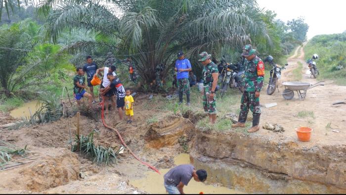 Dansatgas TMMD Tinjau Lokasi Pekerjaan Sasaran Fisik III Jalan Nasir Syaban