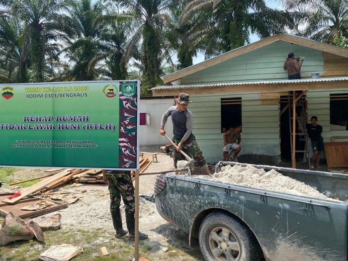 Sejumlah Material Tambahan Didatangkan Guna Percepat Proses Bedah Rumah Nurhayati