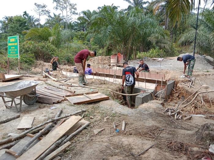 Pengecoran Box Culvert di Jalan Nasir Syaban Diperkuat Rangka Baja