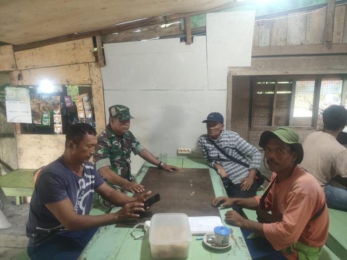 Serda Herman Saputra Lakukan  Komsos Bersama Warga Selatpanjang Barat