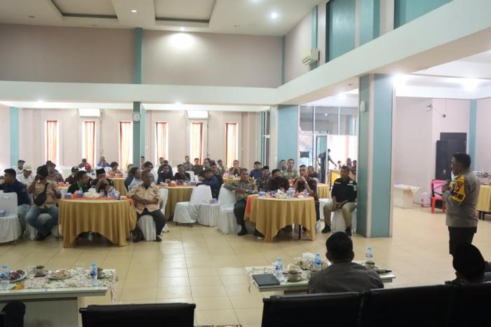 Silaturahmi Forkopimda, Kapolres Meranti Ajak Wartawan Ikut Lomba Jurnalistik Polda Riau