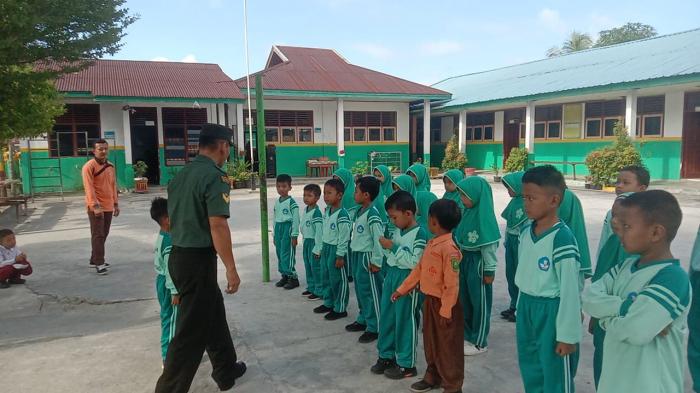 Serka A Harianja Laksanakan Kegiatan Babinsa Masuk Sekolah