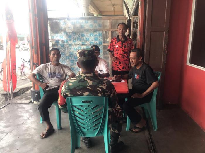 Pratu Angga Pebrihadi Lakukan Komsos Dengan Warga Binaan Selatpanjang Selatan