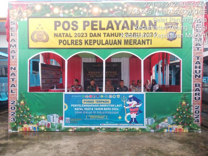 Babinsa Serda Prayitno Ikut PAM Nataru di Pelabuhan Tanjung Harapan