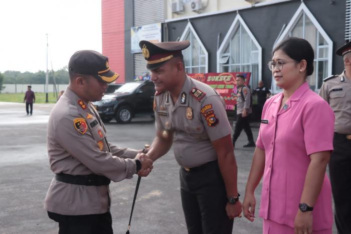 41 Personil Polres Meranti Naik Pangkat, Begini Pesan Kapolres AKBP Kurnia Setyawan