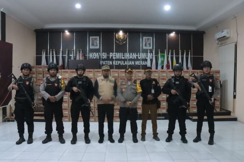 Kapolres Turun Langsung Pantau Kedatangan Surat Suara ke Kantor KPU