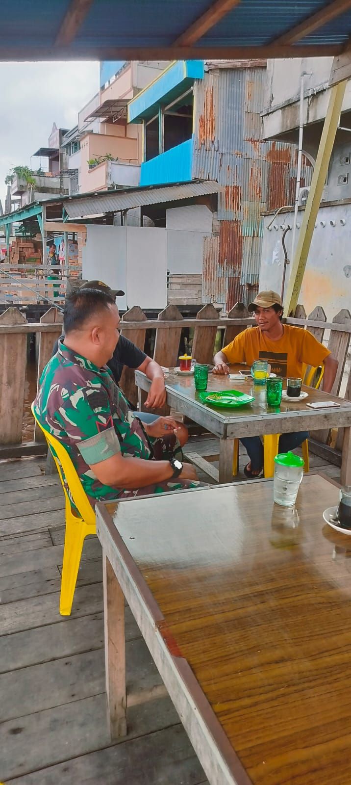 Serma Agus Waskito Lakukan Komsos Dengan Warga Desa Sokop