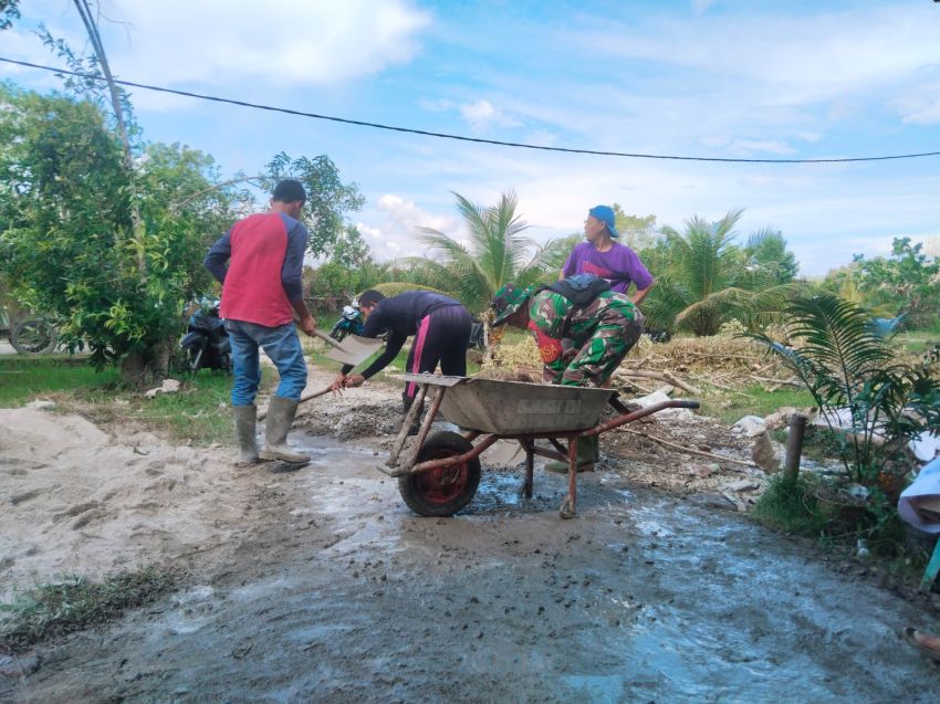 Serda Amsyaya Bersama Warga Insit Lakukan Gotong Royong