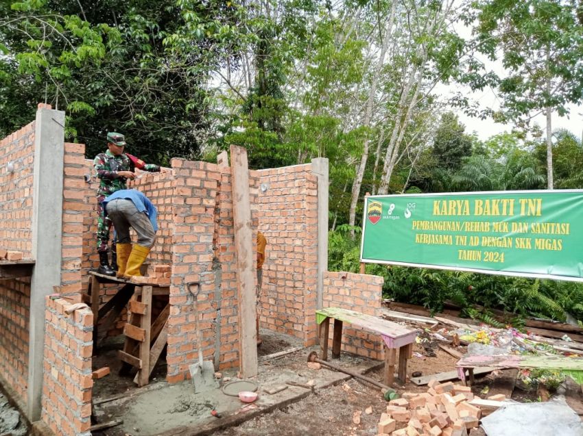 Pembangunan MCK di Desa Tanjung Terus Digesa