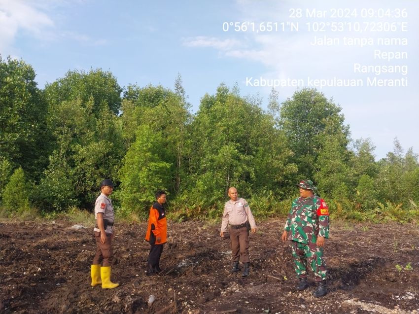 Patroli Karhutla, Serka Subar Bersama Tim Sisir Desa Repan