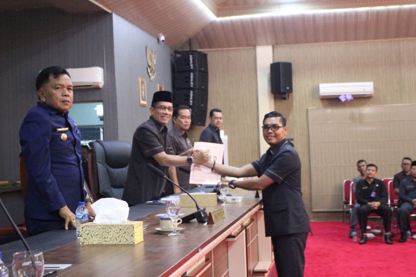 DPRD Kepulauan Meranti Sampaikan 2 Ranperda Inisiatif ke Pemda