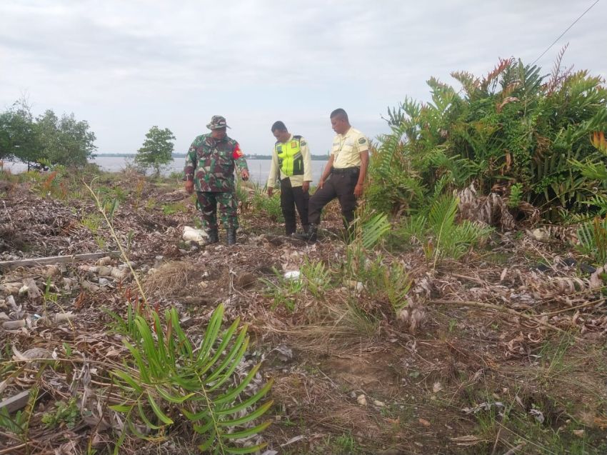 Serka Subar Bersama Scurity PT SRL Patroli Cegah Karlahut