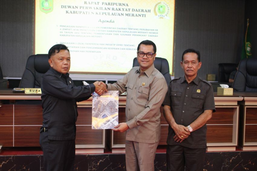 DPRD Kepulauan Meranti Gelar Paripurna Ranperda Inisiatif Terkait Budaya dan Hak Perempuan