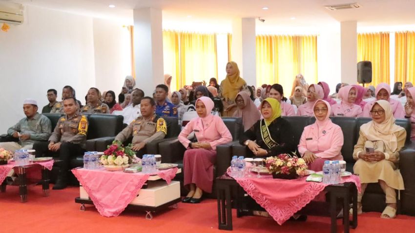 Dampingi Ketua Bhayangkari, Kapolres Hadiri Perpisahan Murid TK Kemala Bhayangkari 09 Selatpanjang