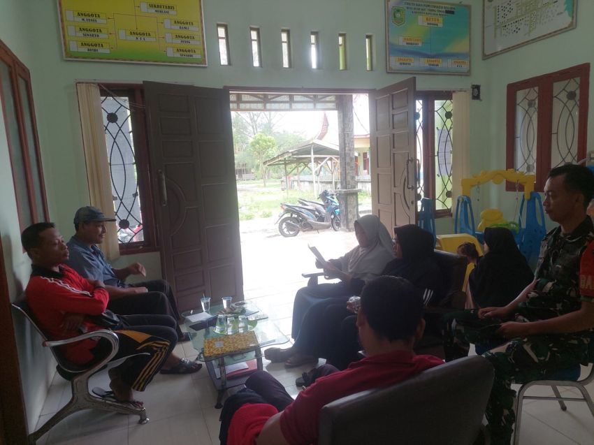 Temui Warga Desa Binaan, Pratu Aldimas Rizki Lakukan Komunikasi Sosial