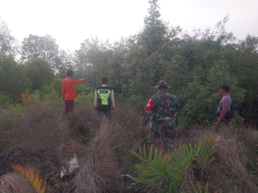 Cegah Karlahut, Serka Subar Bersama Scurity dan MPA Desa Repan Lakukan Patroli