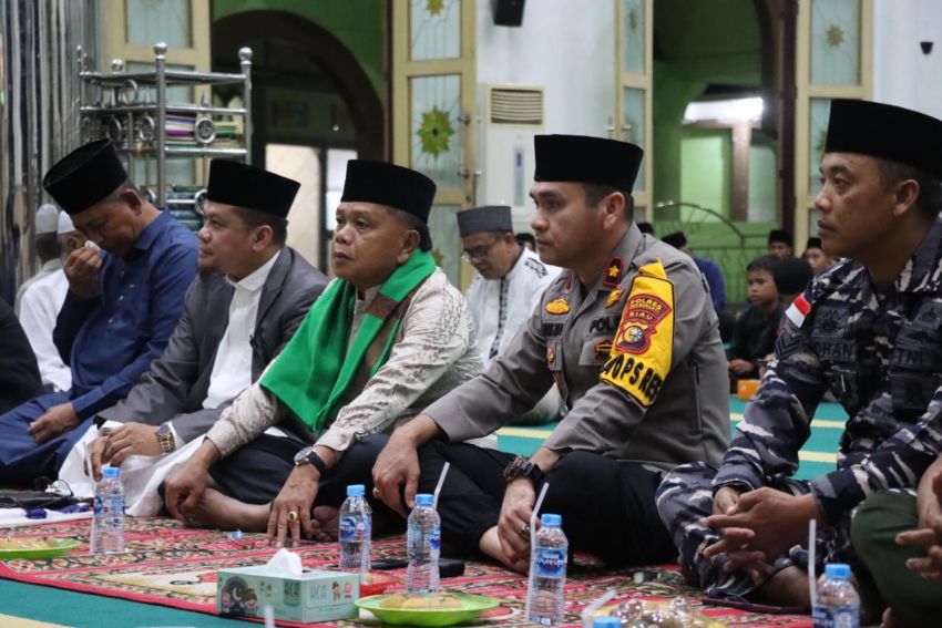 Polres dan Pemda Meranti Peringati Tahun Baru Islam 1446 H di Masjid Agung Darul Ulum Selatpanjang