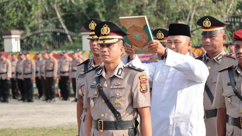 4 PJU dan 2 Kapolsek Sertijab, Ini Harapan Kapolres AKBP Kurnia Setyawan