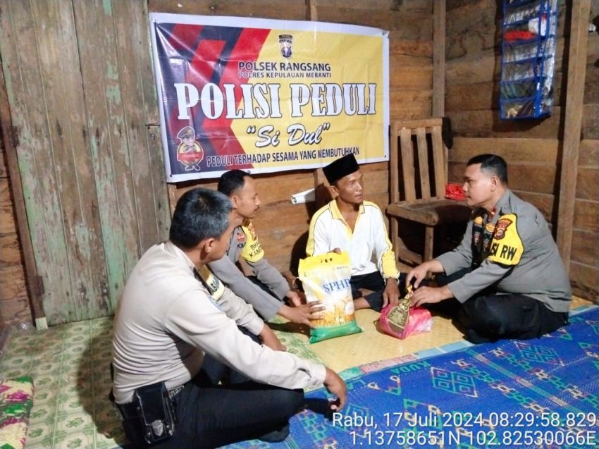 Program Si Dul, Polsek Rangsang Salurkan Bantuan Sembako ke Warga Desa Sonde