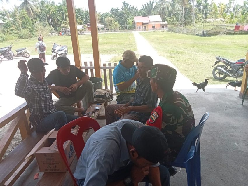 Komsos Dengan Warga Kepau Baru, Kopda A Winaryo Sampaikan Sejumlah Hal Penting